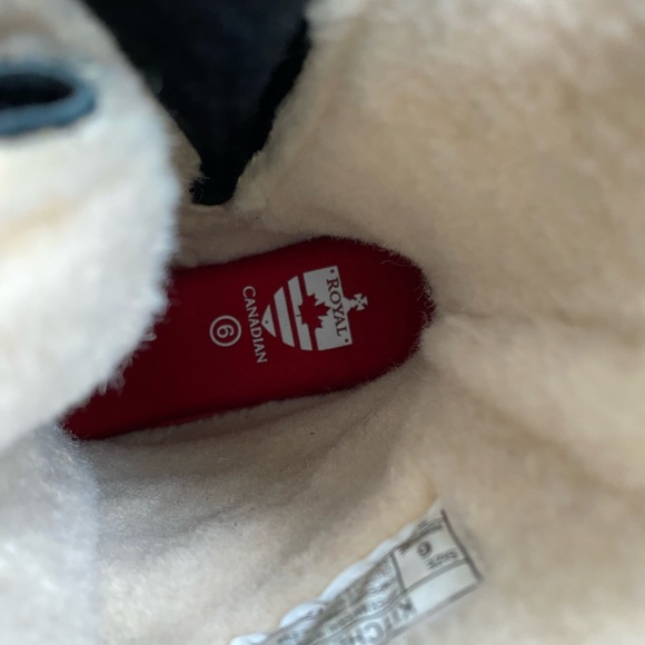 Royal Canadian Kitchener horse hair boots - Picture 3 of 6